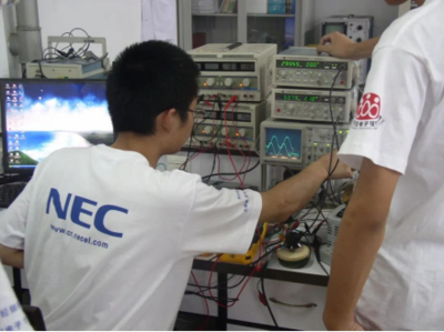 電氣工程及其自動(dòng)化與計(jì)算機(jī)系統(tǒng)技術(shù)服務(wù) 交叉融合驅(qū)動(dòng)未來(lái)創(chuàng)新